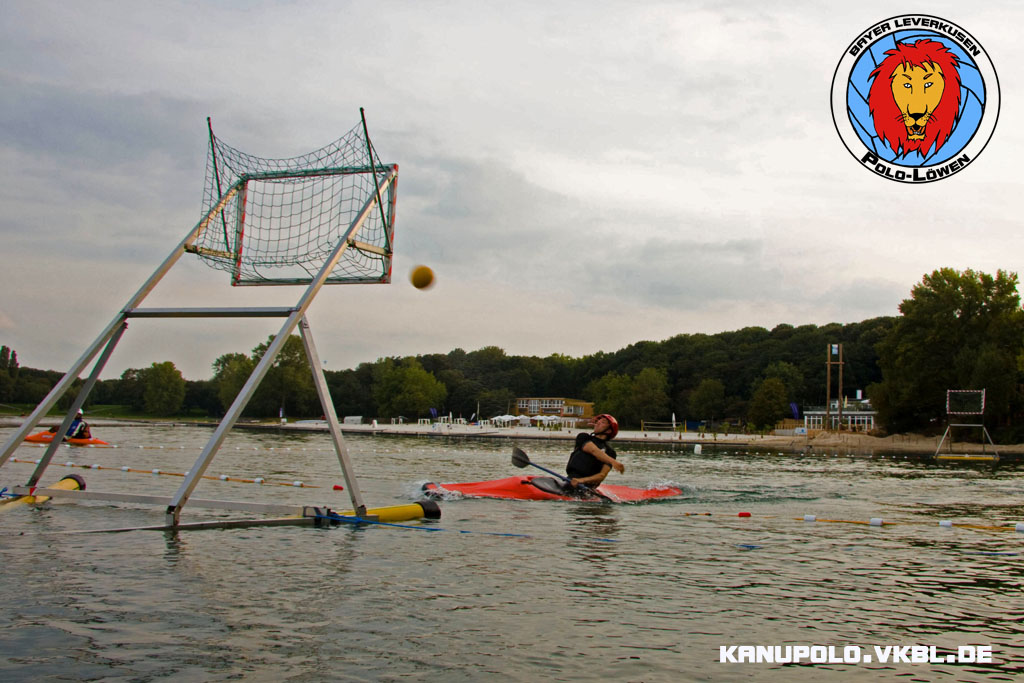 Kanupolo am Fühlinger See kl